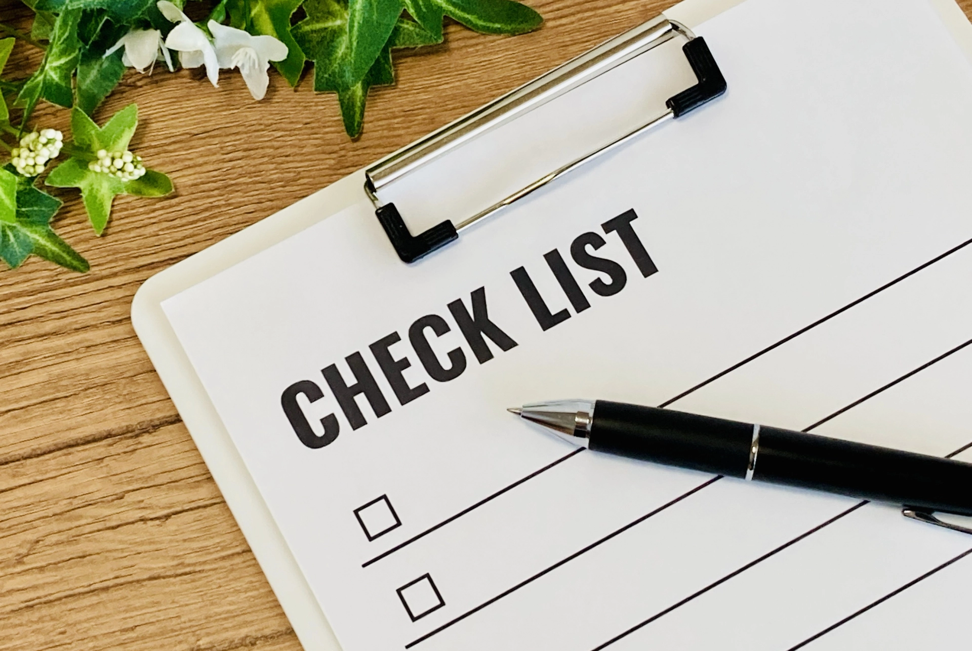 チェックリストとボールペン